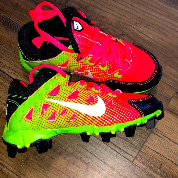 11c cleats
